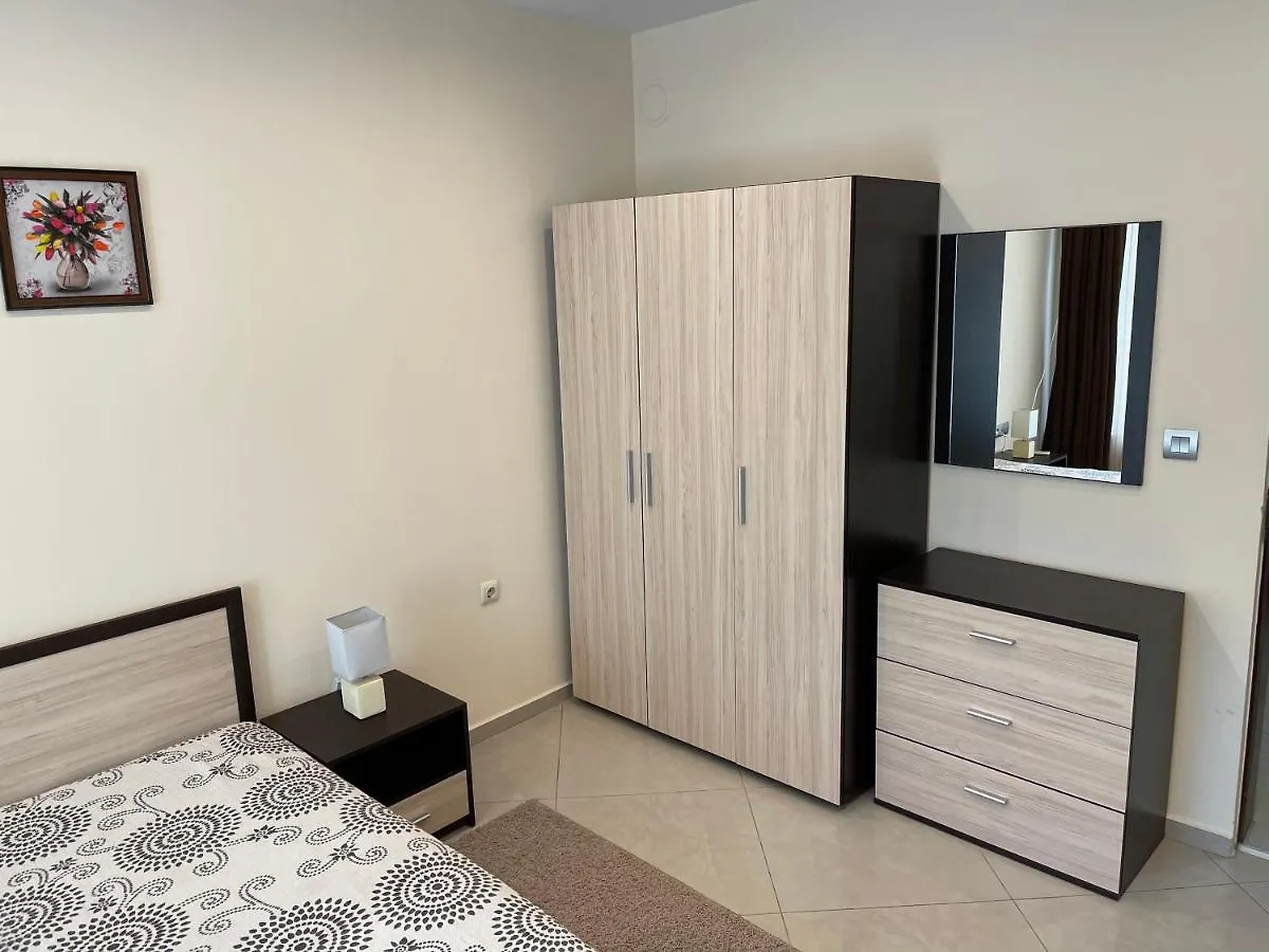 Becentral! By Rv Apartments فارنا