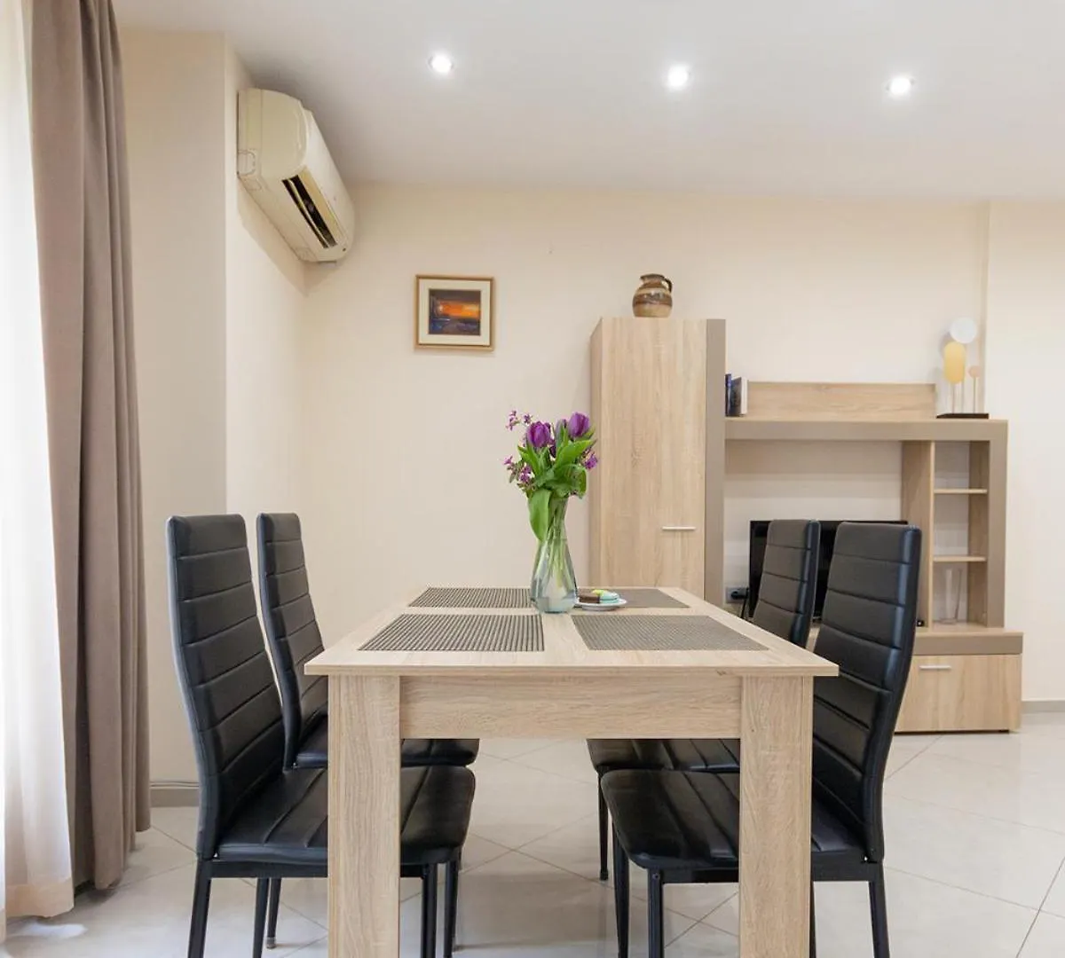 Becentral! By Rv Apartments Варна 0*,